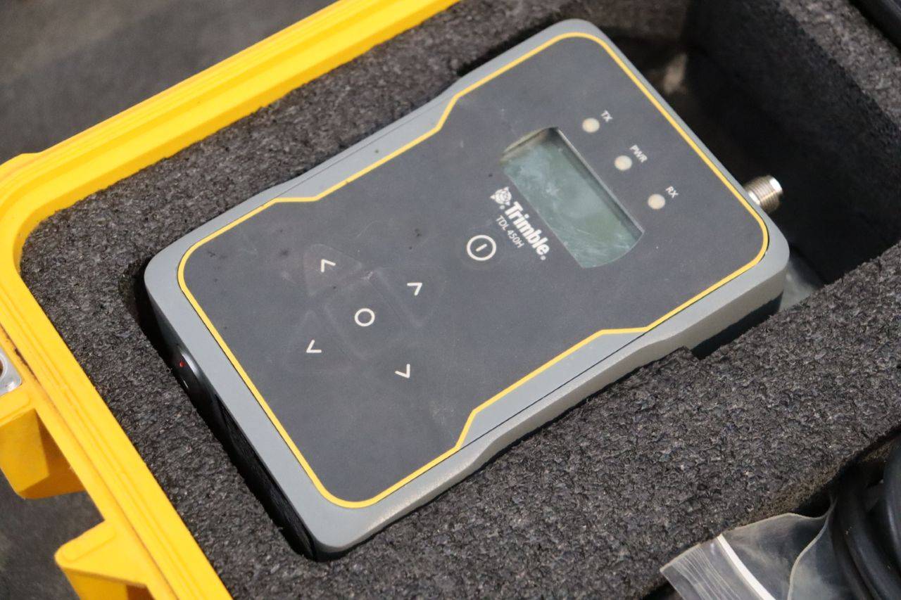Radio modem Trimble TDL450H 2stuks veiling | AuctionPort