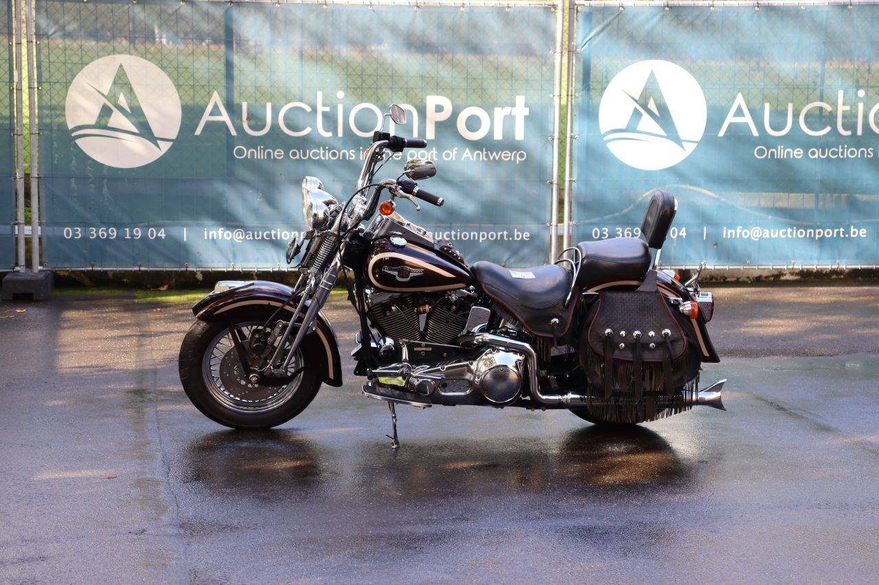 Motorcycle Harley HERITAGE SOFTAIL SPRINGER Petrol 1998