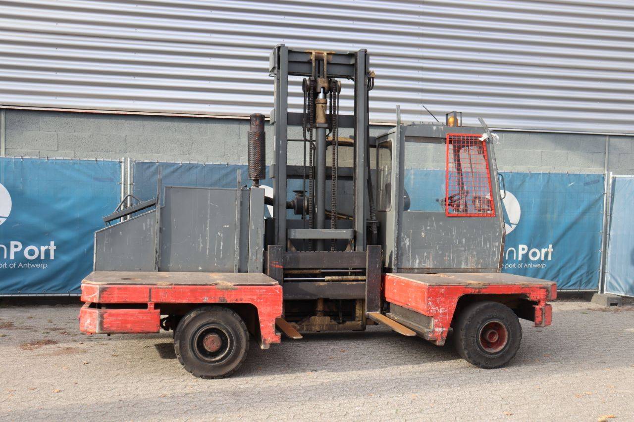 Side loader Battioni&Pagani HT5C Diesel 5000kg 4.5m 1997