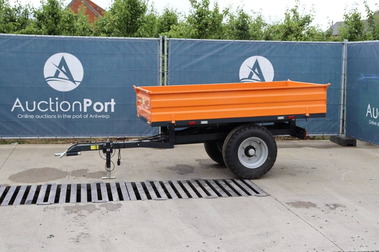Trailer