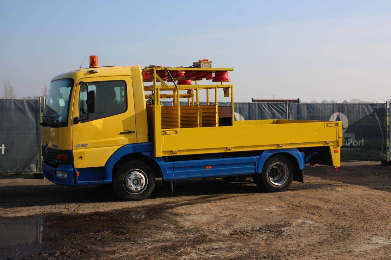 Box Truck Mercedes-Benz 815/8.4 Diesel 1999