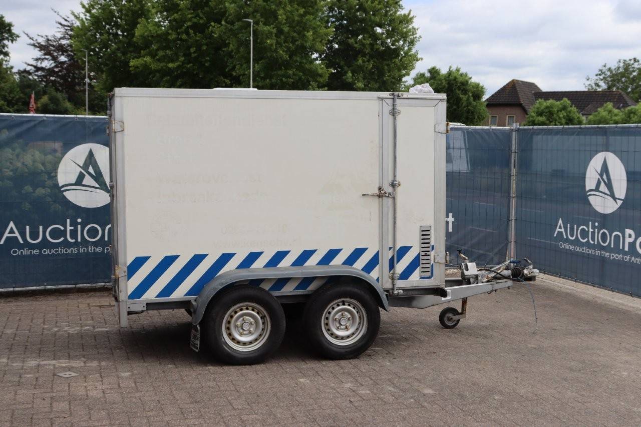 Closed trailer Hapert K2000 14 1999 with Lamers Odyssey 3100 high-pressure cleaner