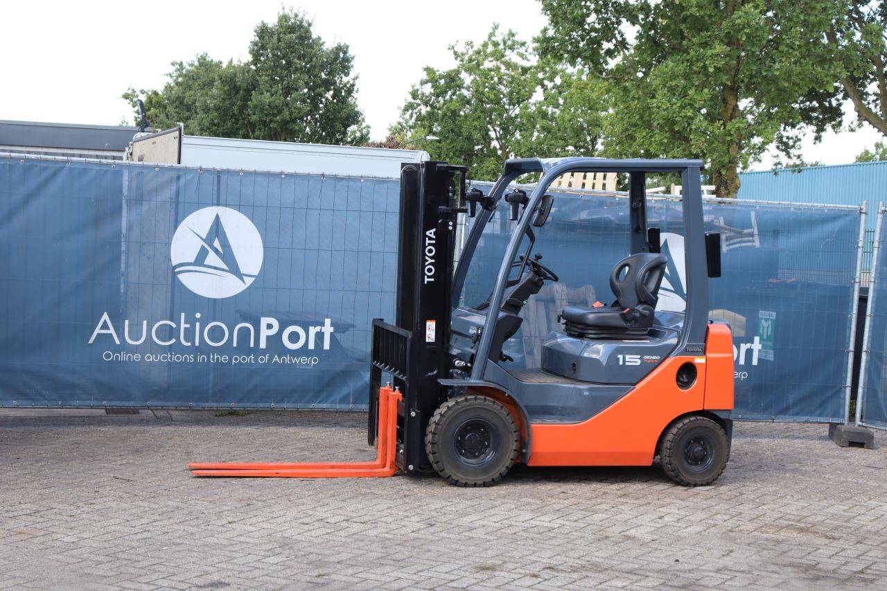 Carrello elevatore Toyota 42-8FDL15 Diesel 1500 kg 3,0 m 2025