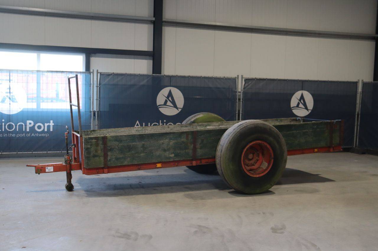 Agricultural trailer