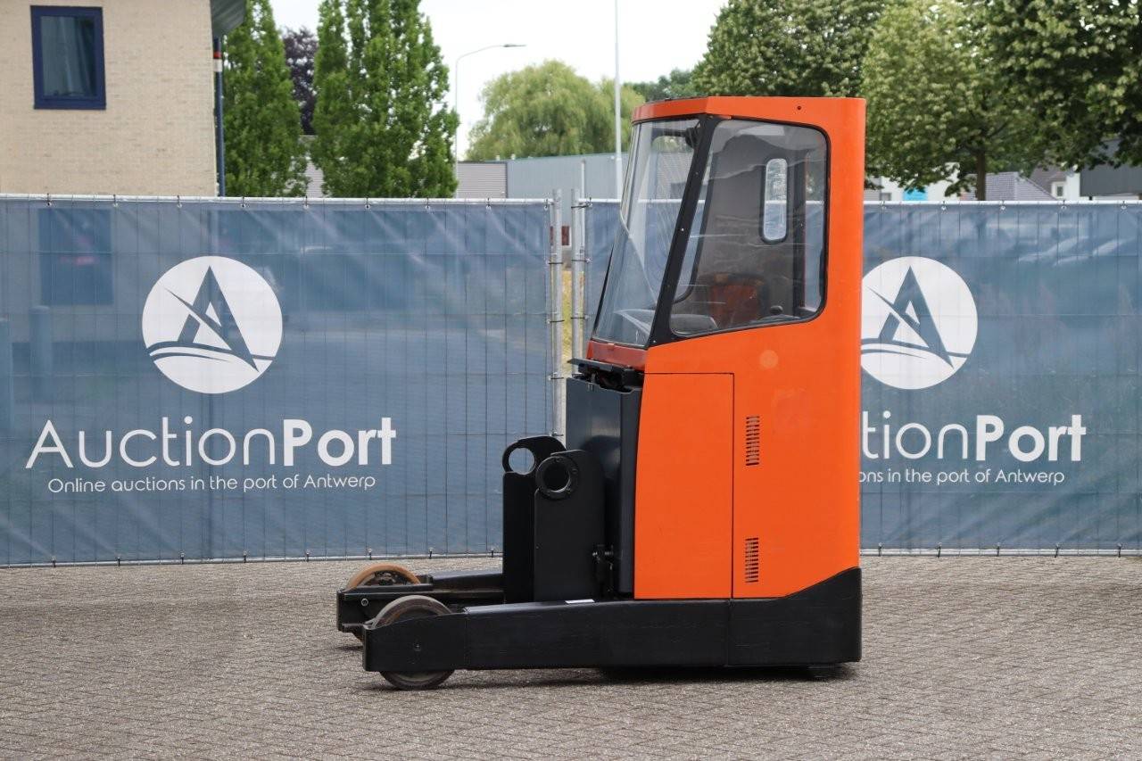 Reach truck BT RRE200CC Electric 2000kg 2010