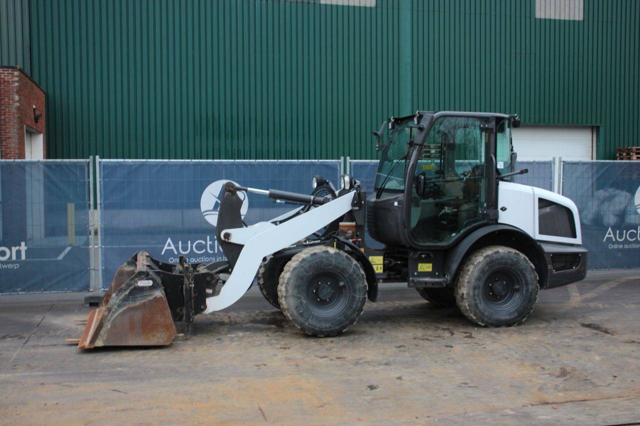 Wheel loader Case 21F Diesel 43kW 2021