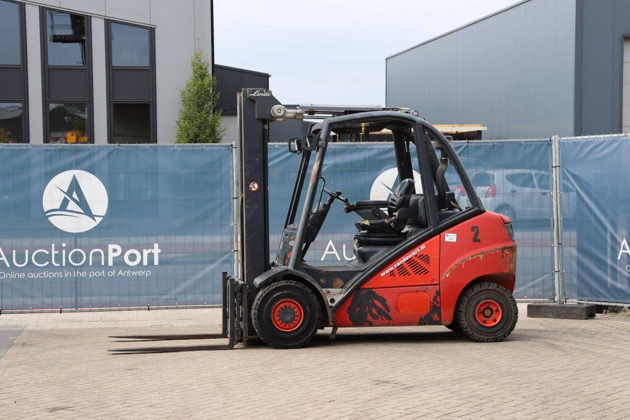 Linde H30D-01 Diesel-Gabelstapler 3000kg 2010