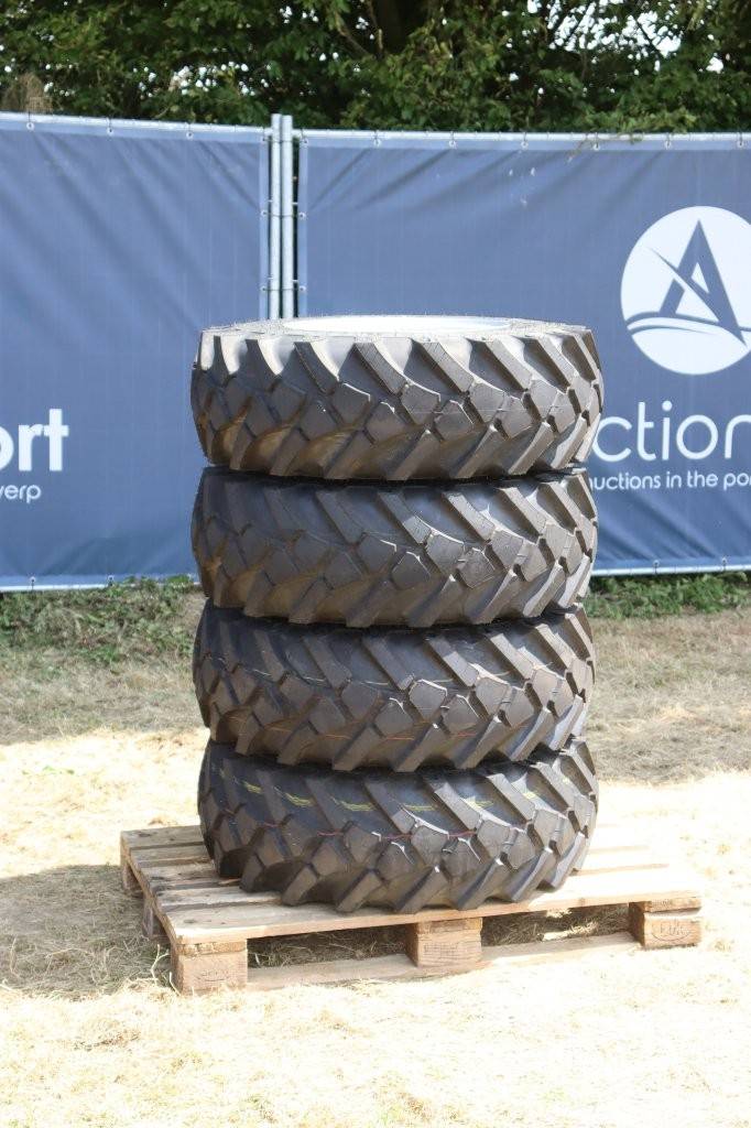 Set of 4 tires New