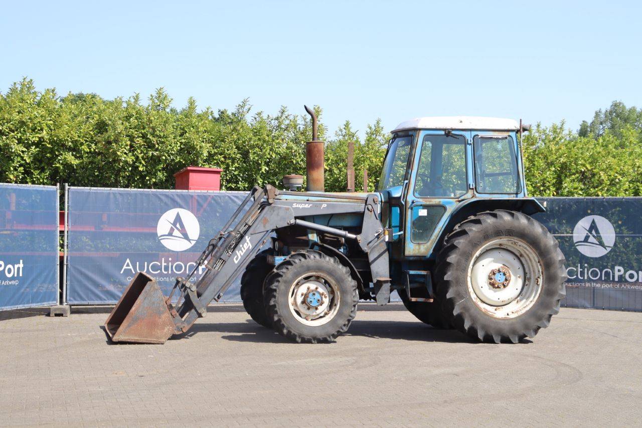 Ford 7700 Diesel Tractor 1978 with front loader (Margin)