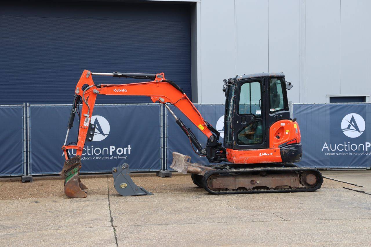 Escavadeira de esteiras Kubota U48-4 Diesel 30kW 2018