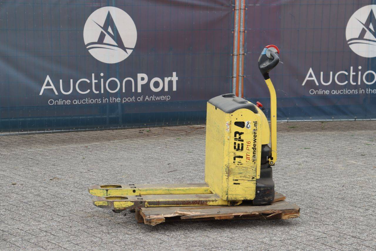 Pallet truck Hyster P1.6 Electric 1600kg 2013