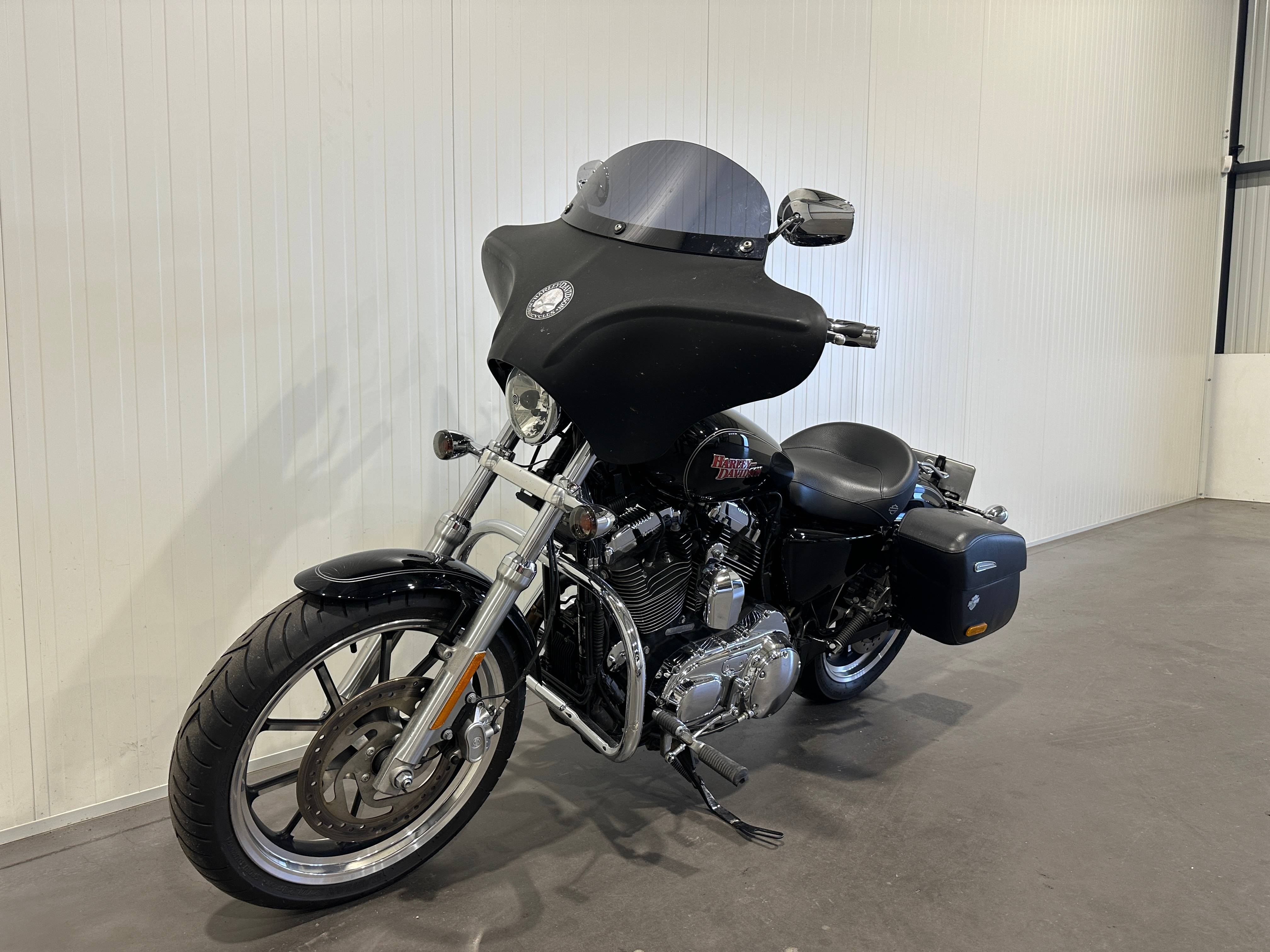 Motorcycle Harley-Davidson Sportster 1200 Petrol 2017 (Margin)
