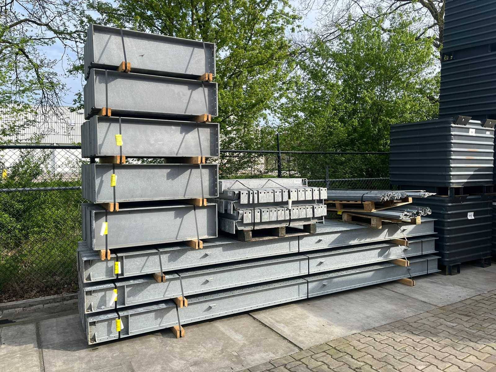 Scaffalature per magazzino - contenitori - altro materiale di magazzino