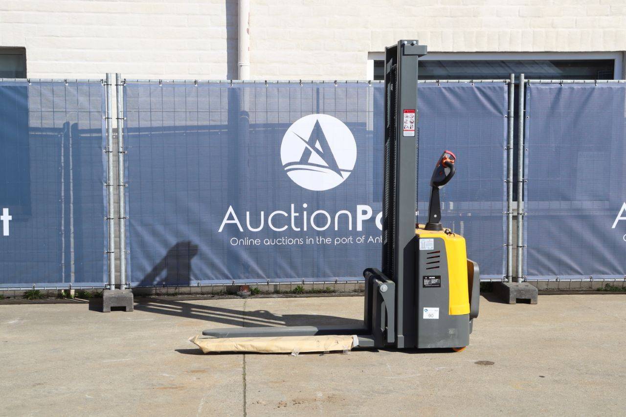 Nycheki EW 15 Electric Stacker 1500kg New