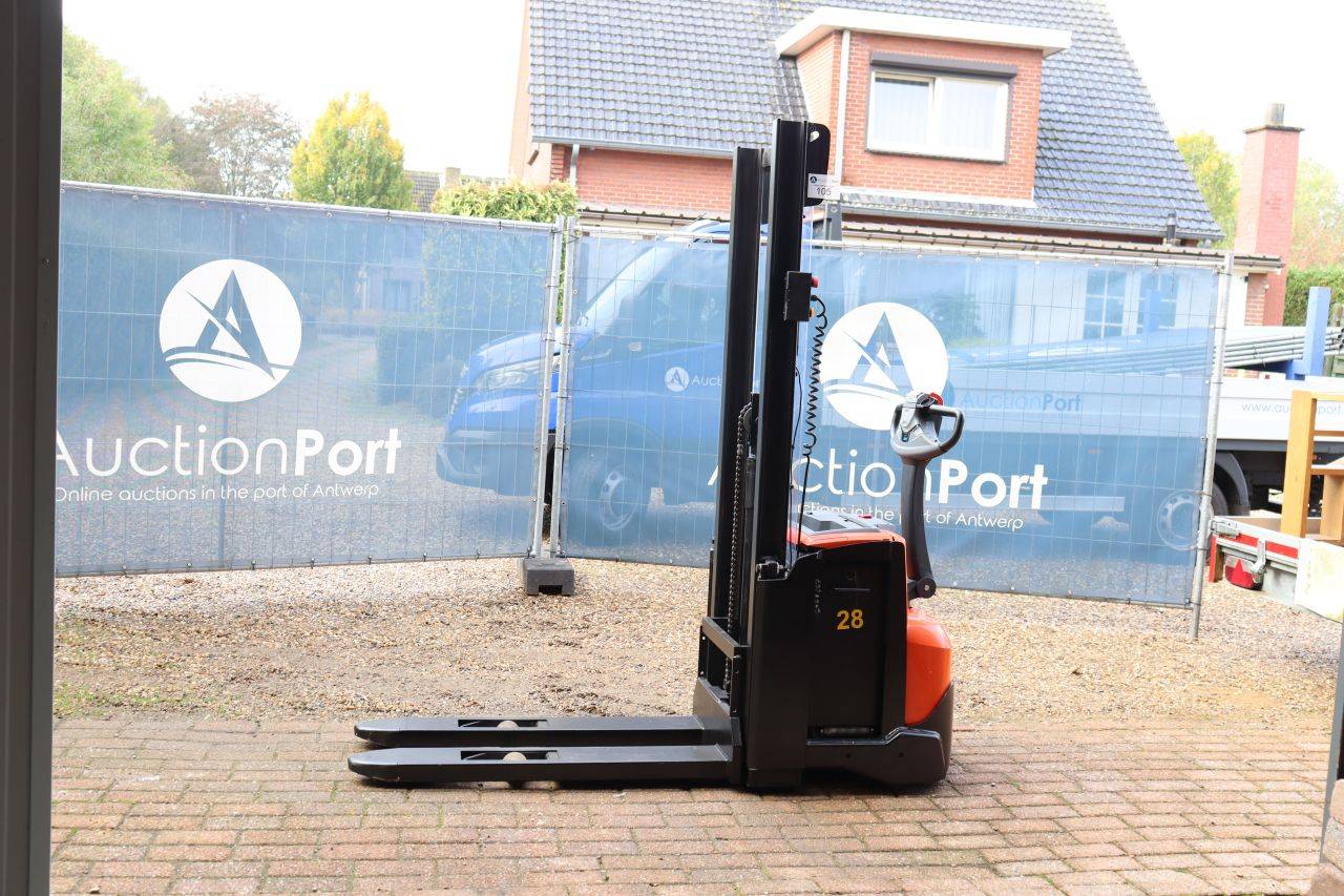 Toyota SWE120 Electric Stacker 1200kg 1.7m 2018