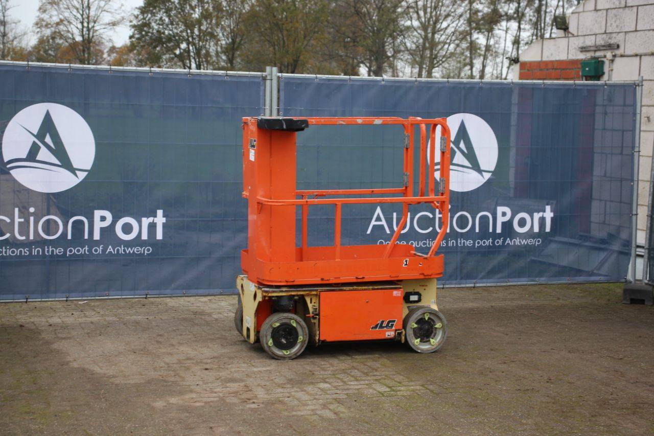 JLG 1230ES Electric Mast Lift 5.66m 2016