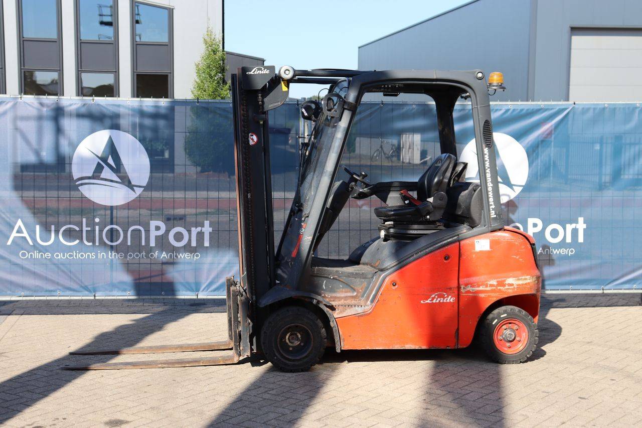Linde H20D-01 Diesel-Gabelstapler 2000 kg 3,15 m 2015