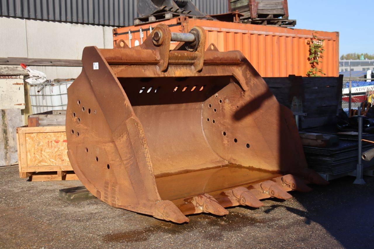 Excavator bucket B233