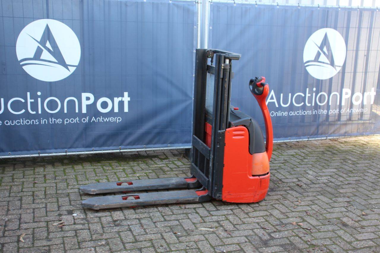 Stacker Linde L10 Electric 1000kg 2005