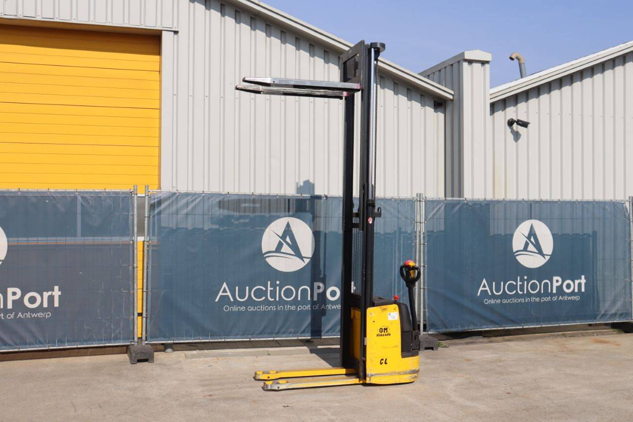Stacker OM Carrelli CL-10.50 Electric 1050kg 2.98m 2004