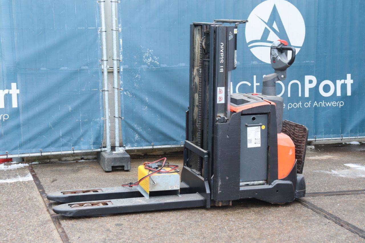 Stacker BT SWE200D Electric 2000kg 2015