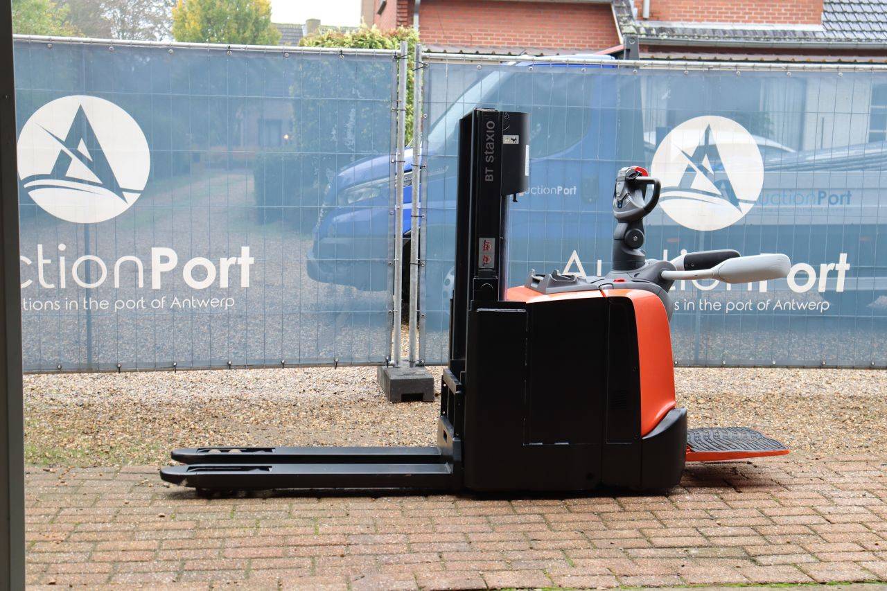 Toyota SPE200DN Electric Stacker 1000kg 2.1m 2018