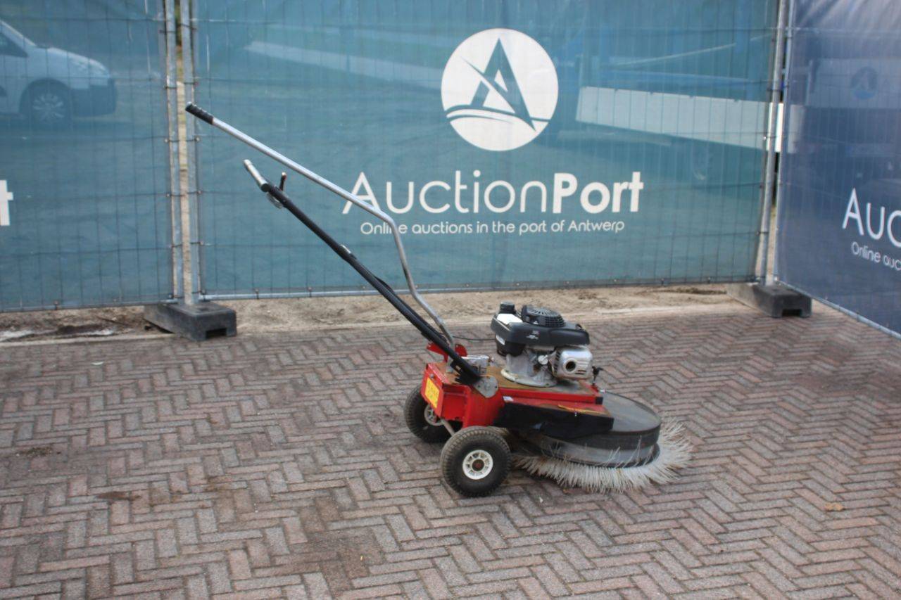 Westermann WR 900 Petrol Sweeper 2014