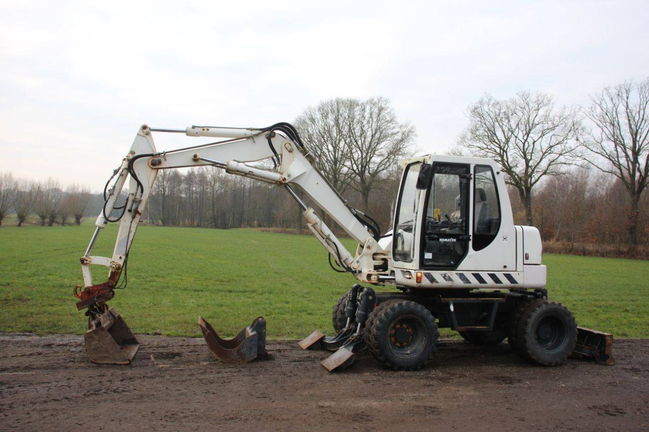 Wheel excavator Komatsu PW 95 Diesel 2004