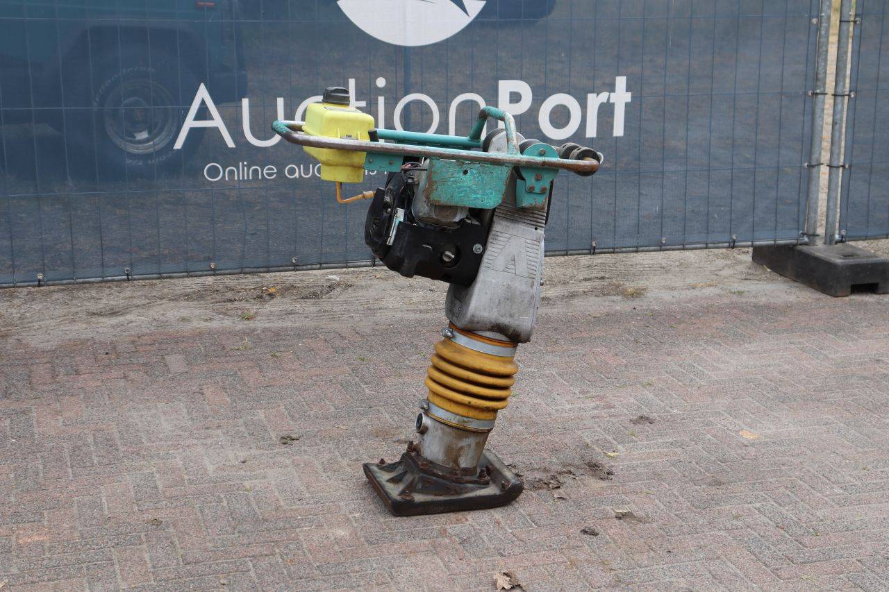 Vibratory rammer Ammann AVS 68-4 Petrol 2009