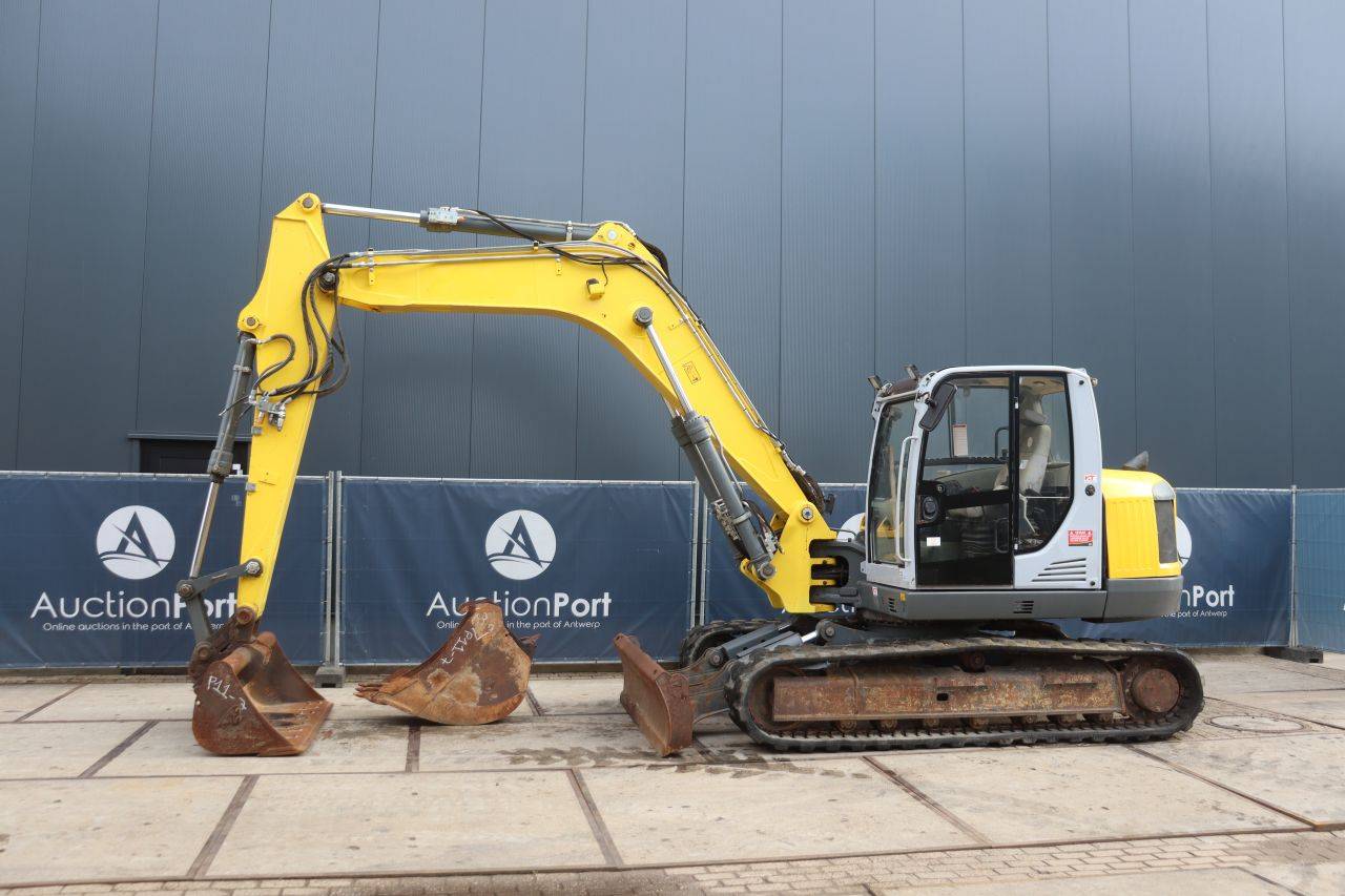 Escavatore cingolato diesel Wacker Neuson ET145 da 55 kW, anno 2016