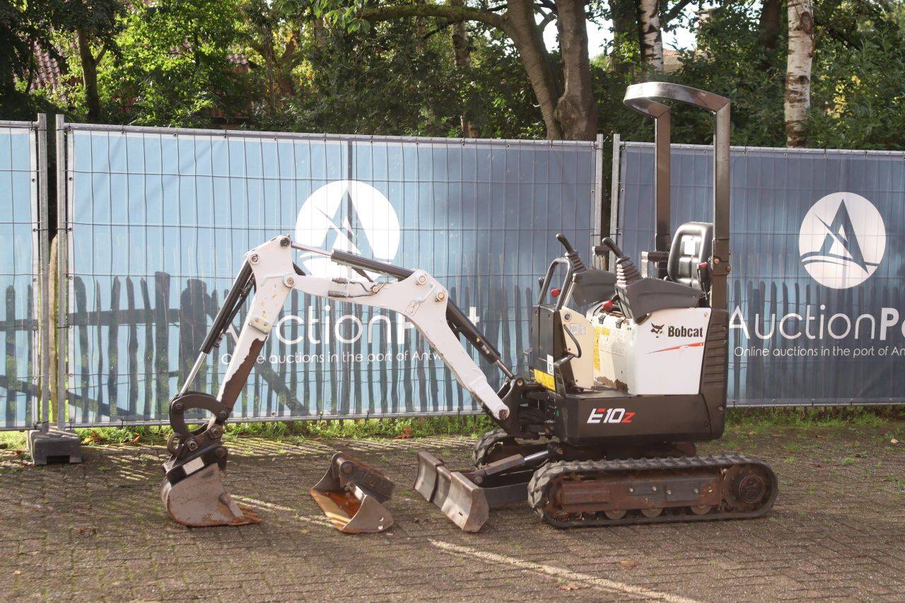 Mini excavator Bobcat E10Z Diesel 2019