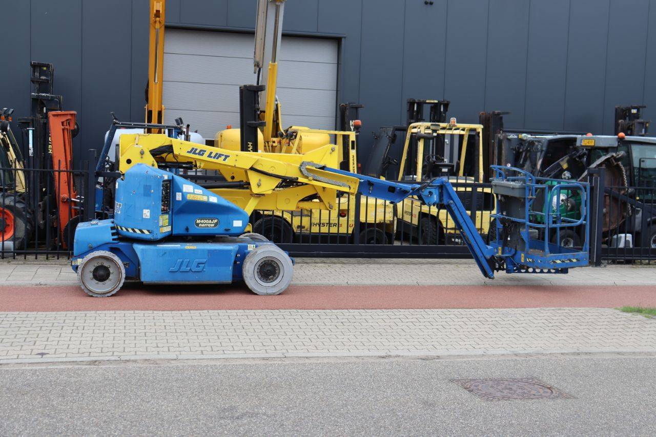 JLG M400AJPN Electric+Diesel 14.19m Articulated Boom Lift 2007