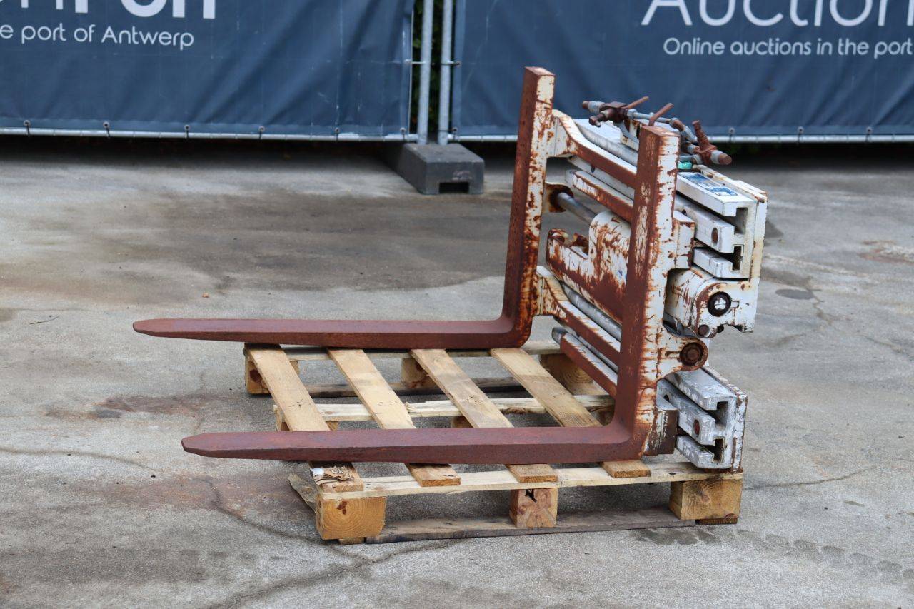 Fork carriage Cascade 50D-CF-612B 3200kg 1999