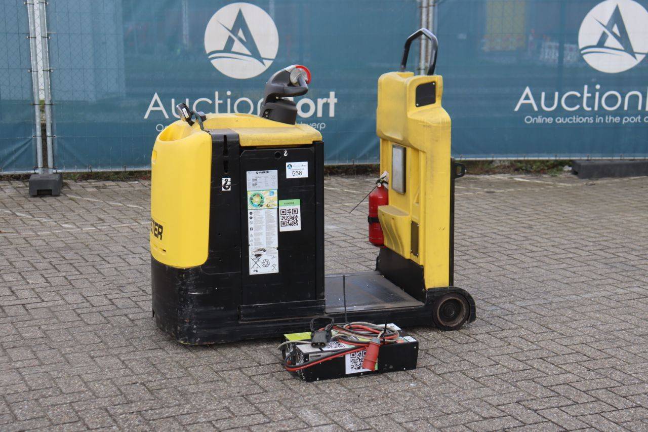 Hyster LO5.0T Electric Tractor 2014