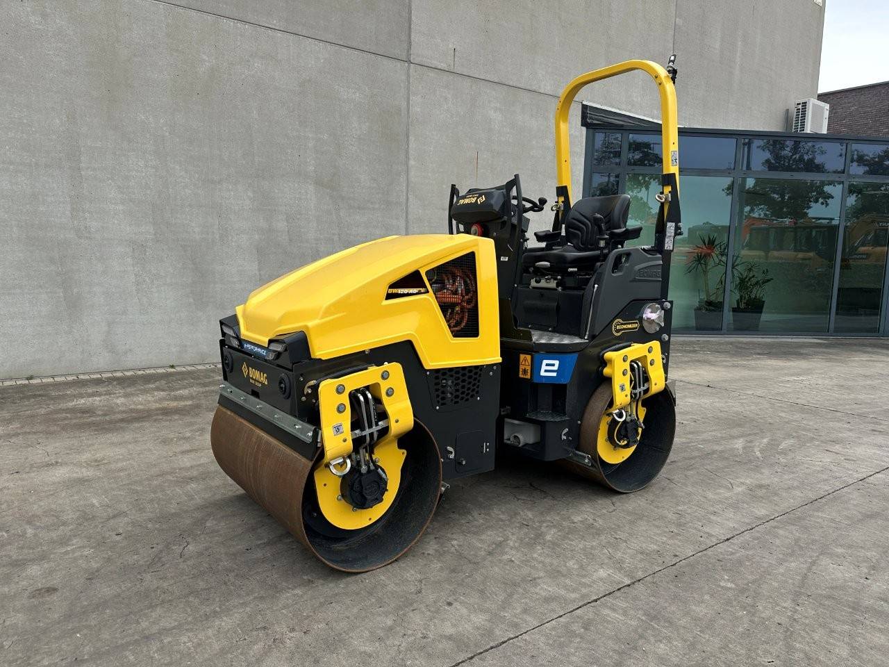 Tandemwalze Bomag BW 120 Ade-5 Elektro 2023
