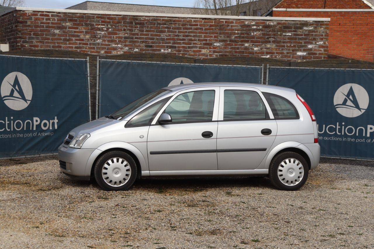 Passenger car Opel Meriva 1.6 Petrol 101 hp 2004