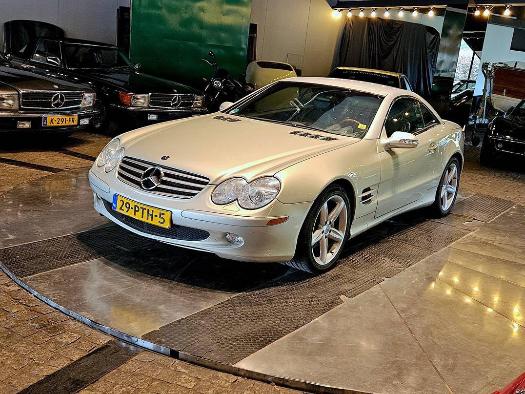 Cars - Classic Cars - Exclusive Vehicles