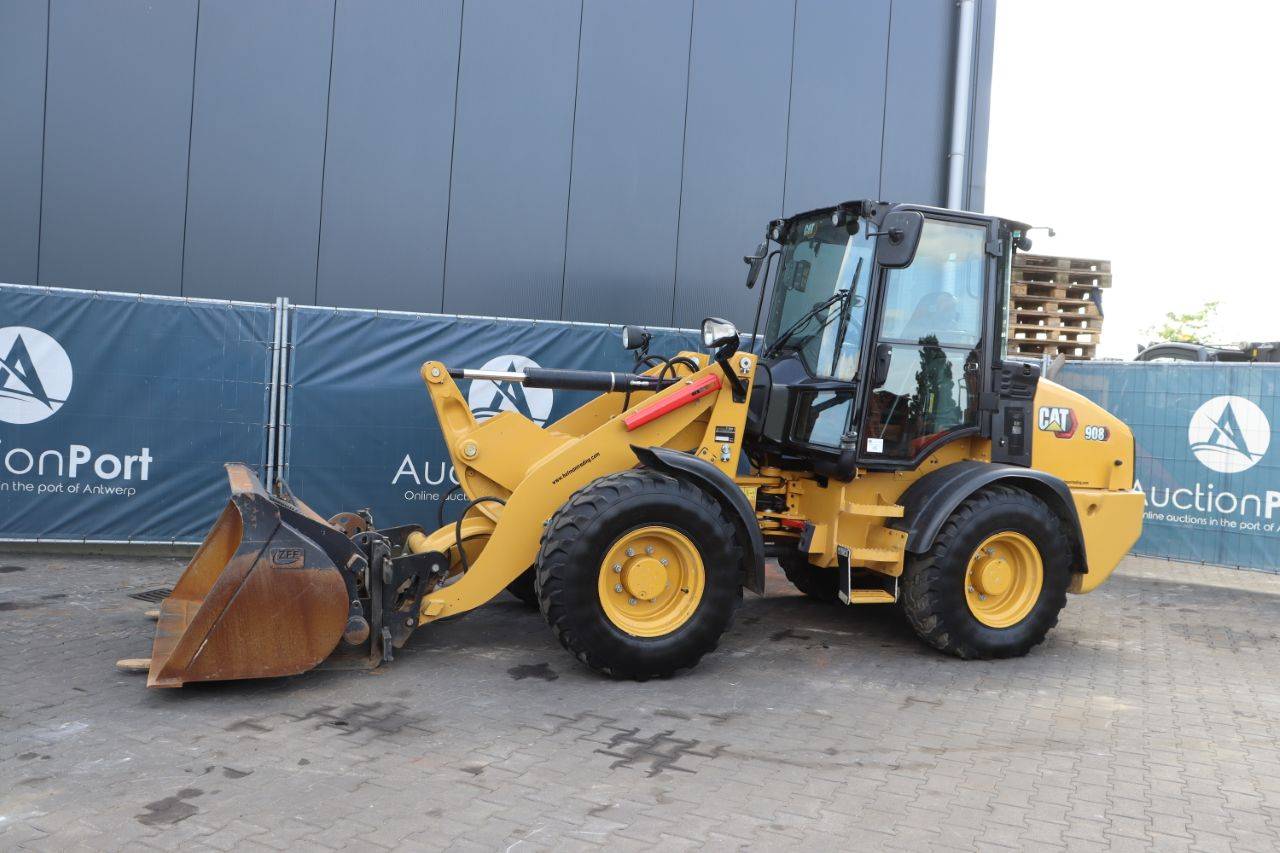 Wheel loader Caterpillar 908 Diesel 2023