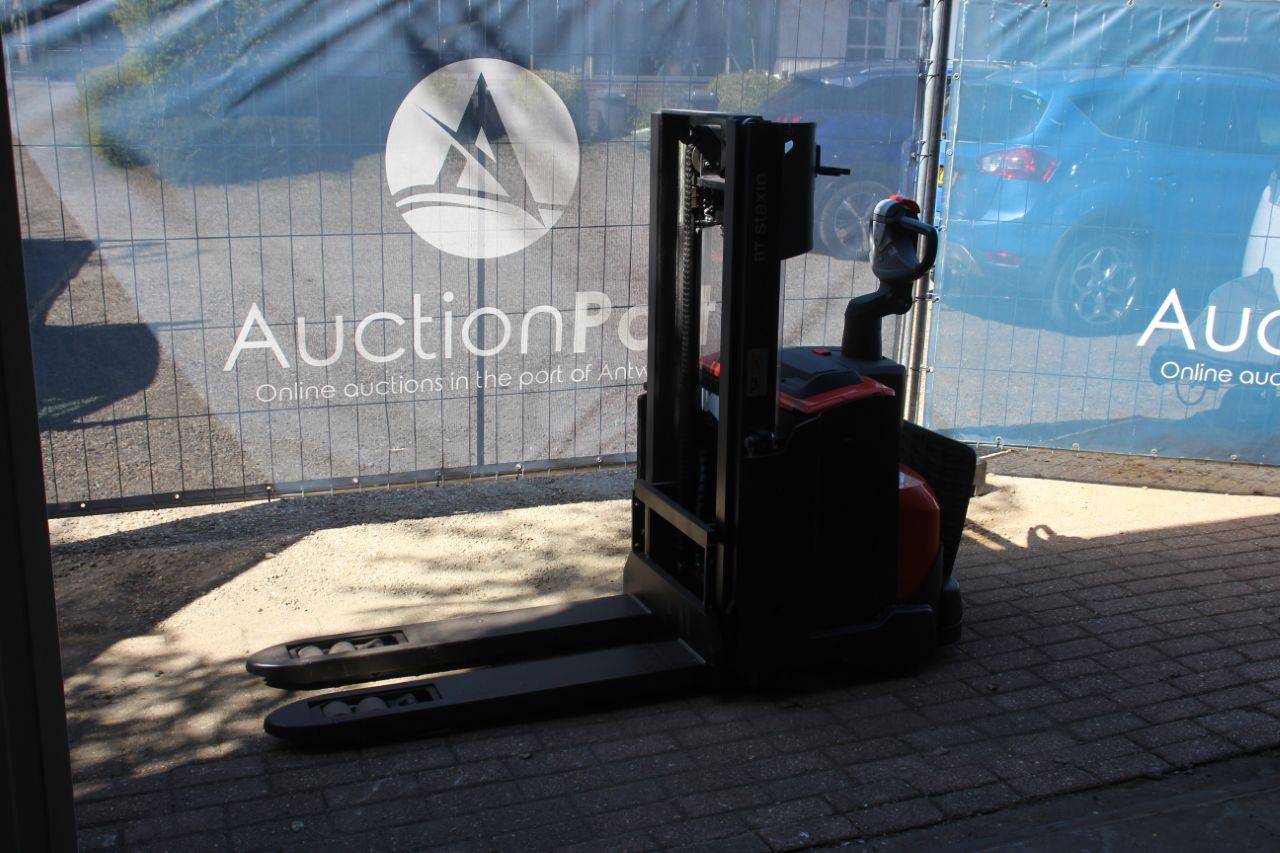Toyota SWE200D Electric Stacker 2000kg 2.1m 2020