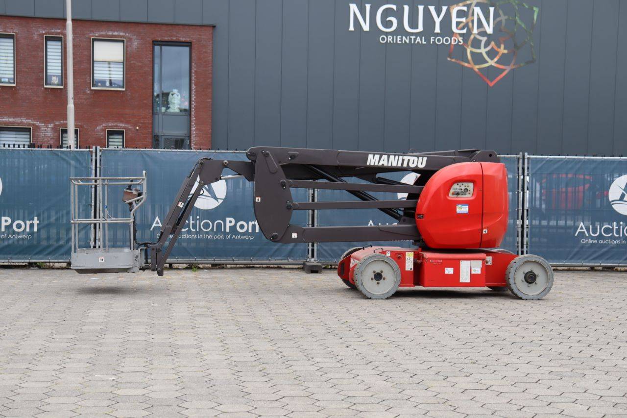 Piattaforma aerea articolata elettrica compatta Manitou 150 AETJ da 15 m, anno 2013