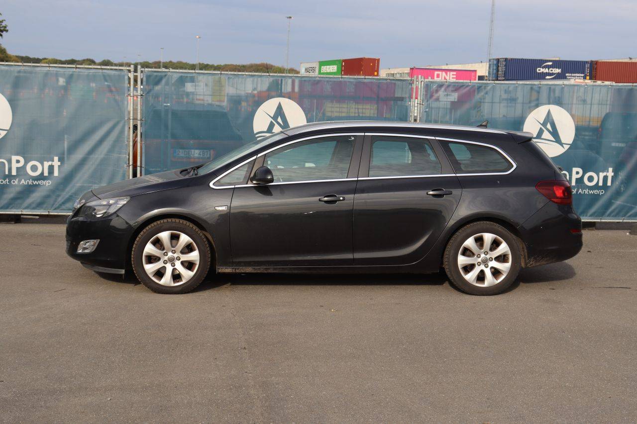 Opel Astra Diesel Station Wagon 110hp 2012 (Margin)
