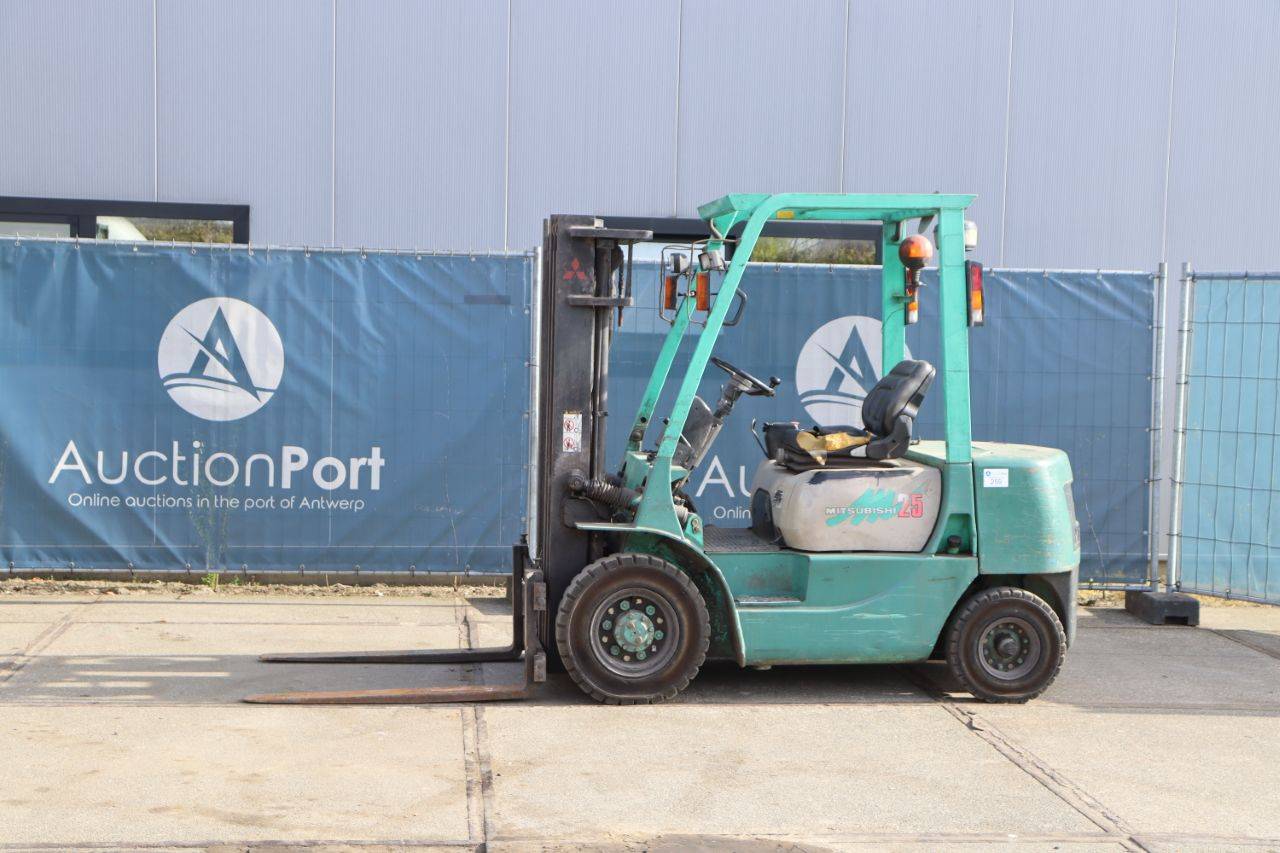 Forklift Mitsubishi FD25 Diesel 2500kg 4.3m 1997
