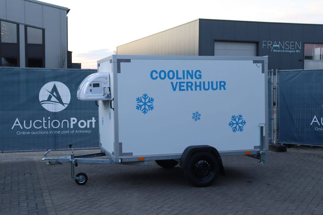 Closed refrigerated trailer 260x150cm 2025 New
