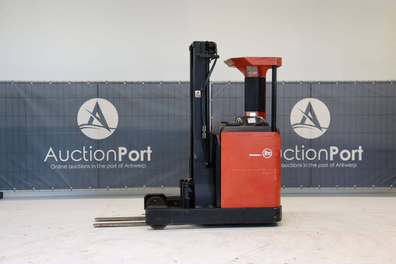 Schubmaststapler BT BT RR M5 / 15 Elektro 1400kg 5,4m 2000