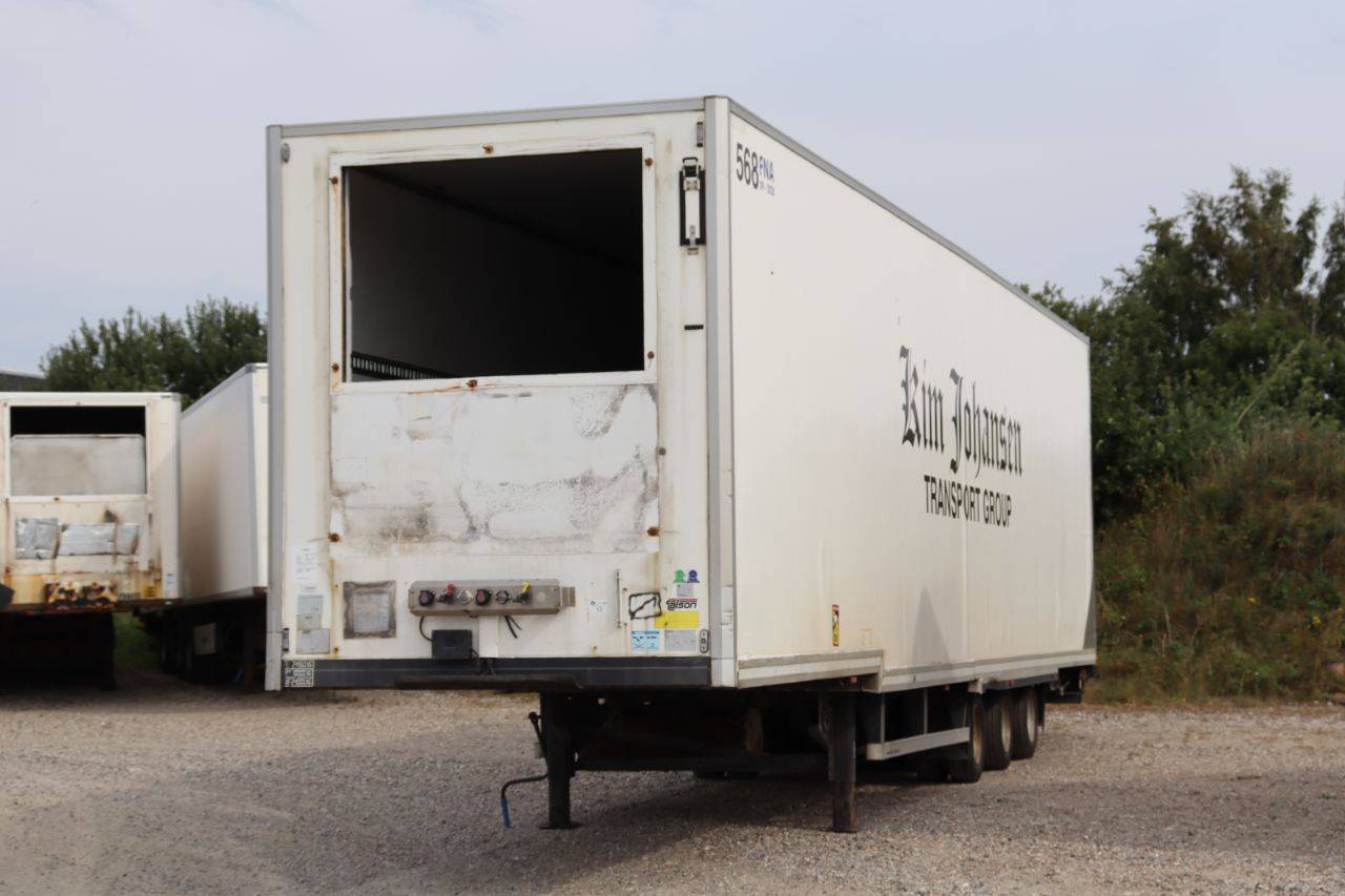 Closed Insulated Trailer Krone