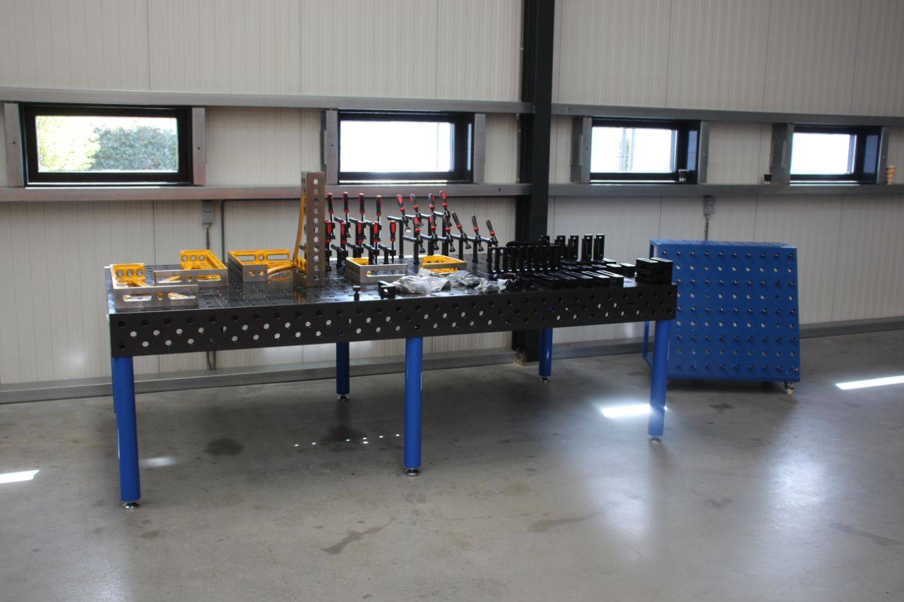 Welding and Clamping Table 3000x1500x200mm with Clamping Wall and Comprehensive Clamp Set New