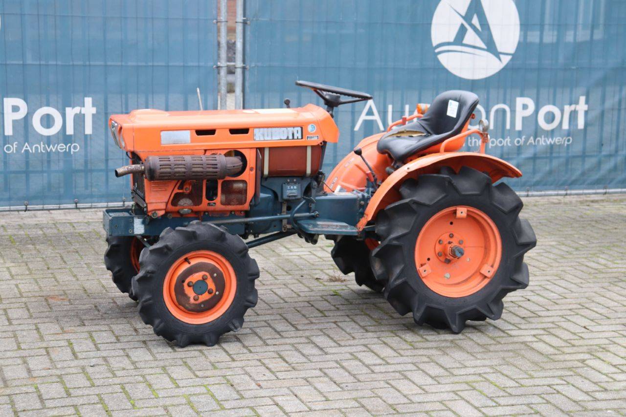 Minitractor Kubota B7001 Diesel 14pk