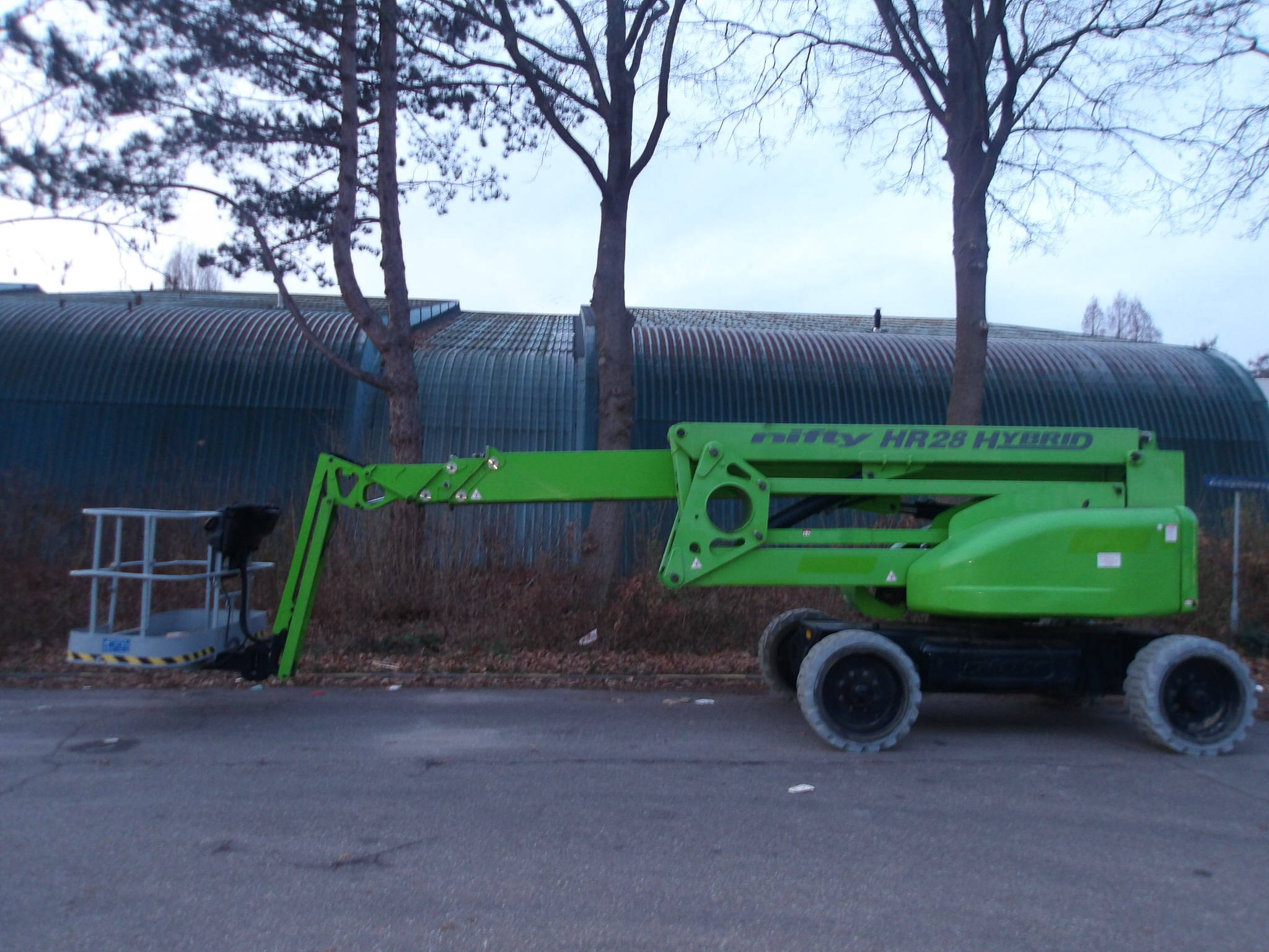 Nifty HR28HYB Hybrid Articulated Boom Lift 28m 2019