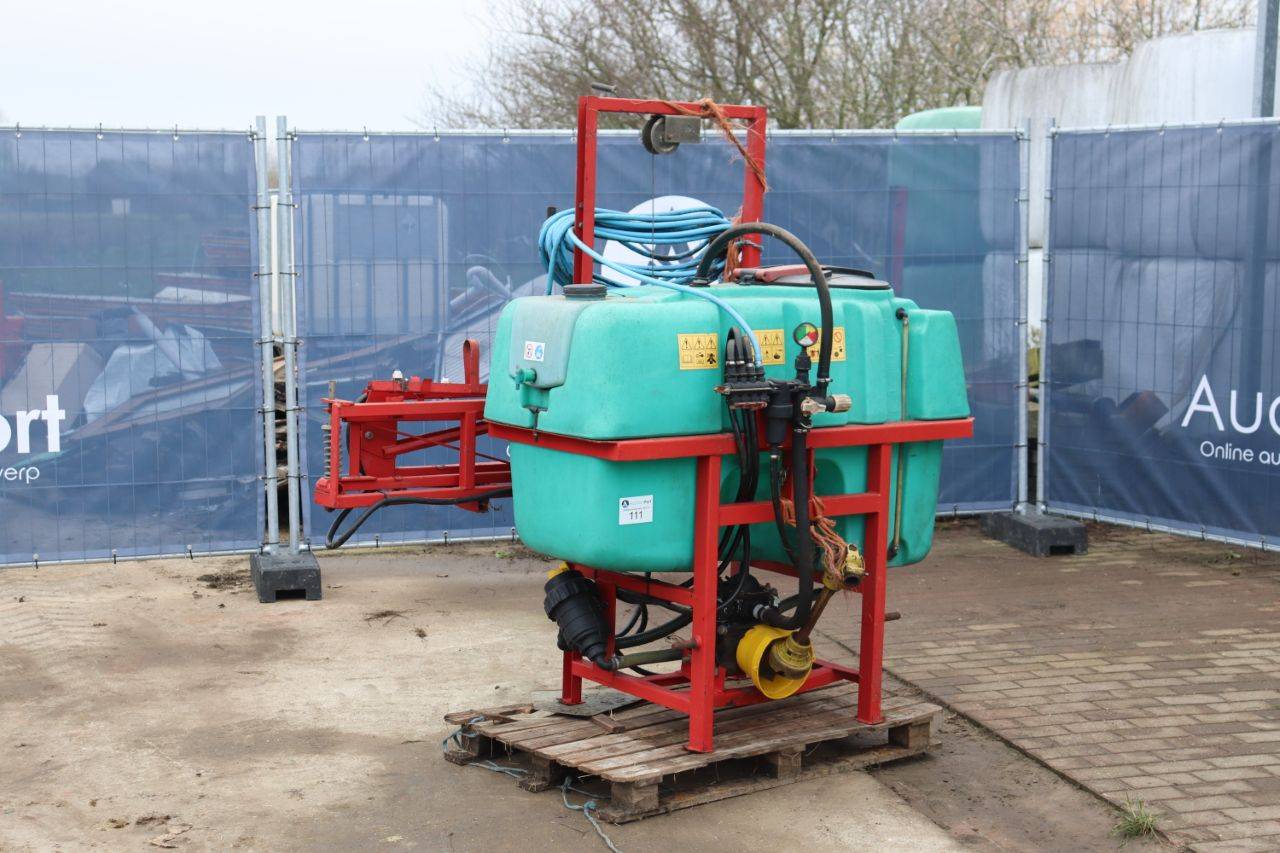 Field sprayer (Margin)