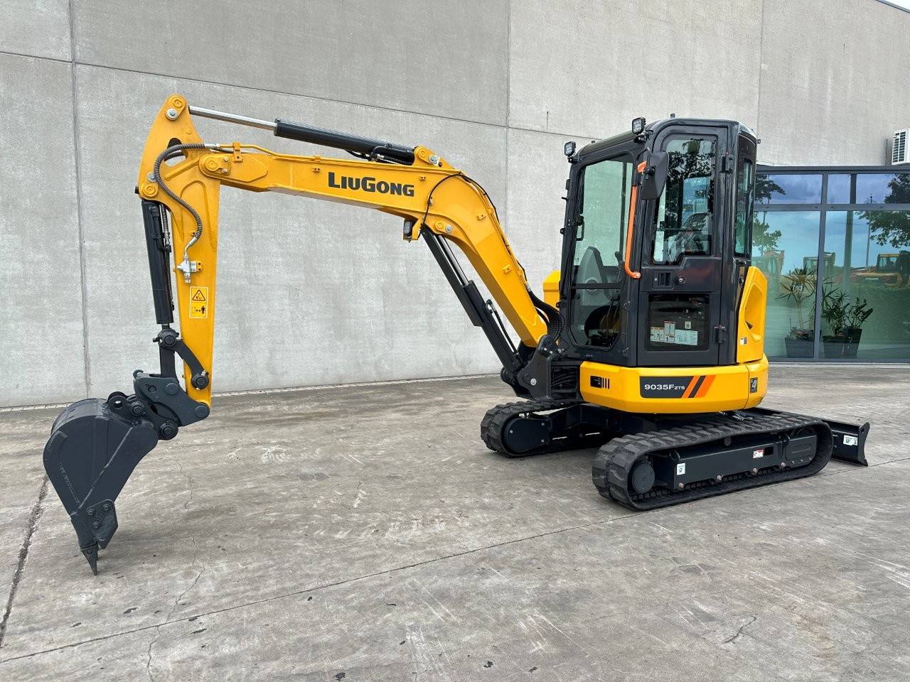 LiuGong 9035 FZTS Diesel Crawler Excavator 2026 New